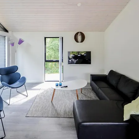 3 Bedroom Amazing In Holiday home *