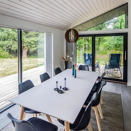 Three-bedroom In * Glesborg