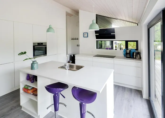 Three-bedroom In بيت للعطل Glesborg